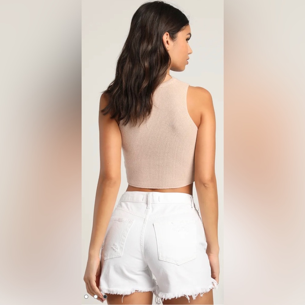 NEW FREE PEOPLE - Mid Rise Distressed Denim Shorts Maggie - Picture 5 of 9
